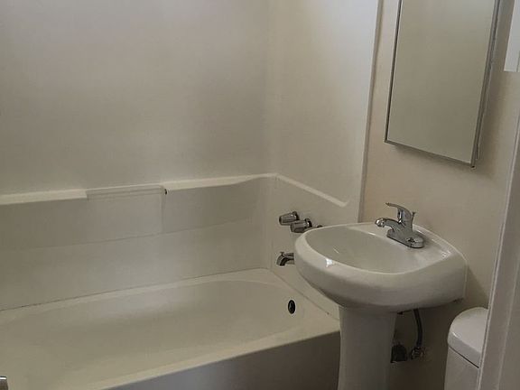 2nd image of 7271 Plaza St APT 7
