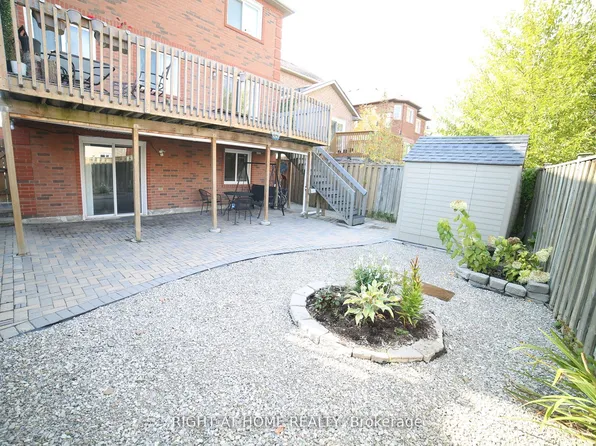 5260 Floral Hill Cres #Basement, Mississauga, ON L5V 1V4
