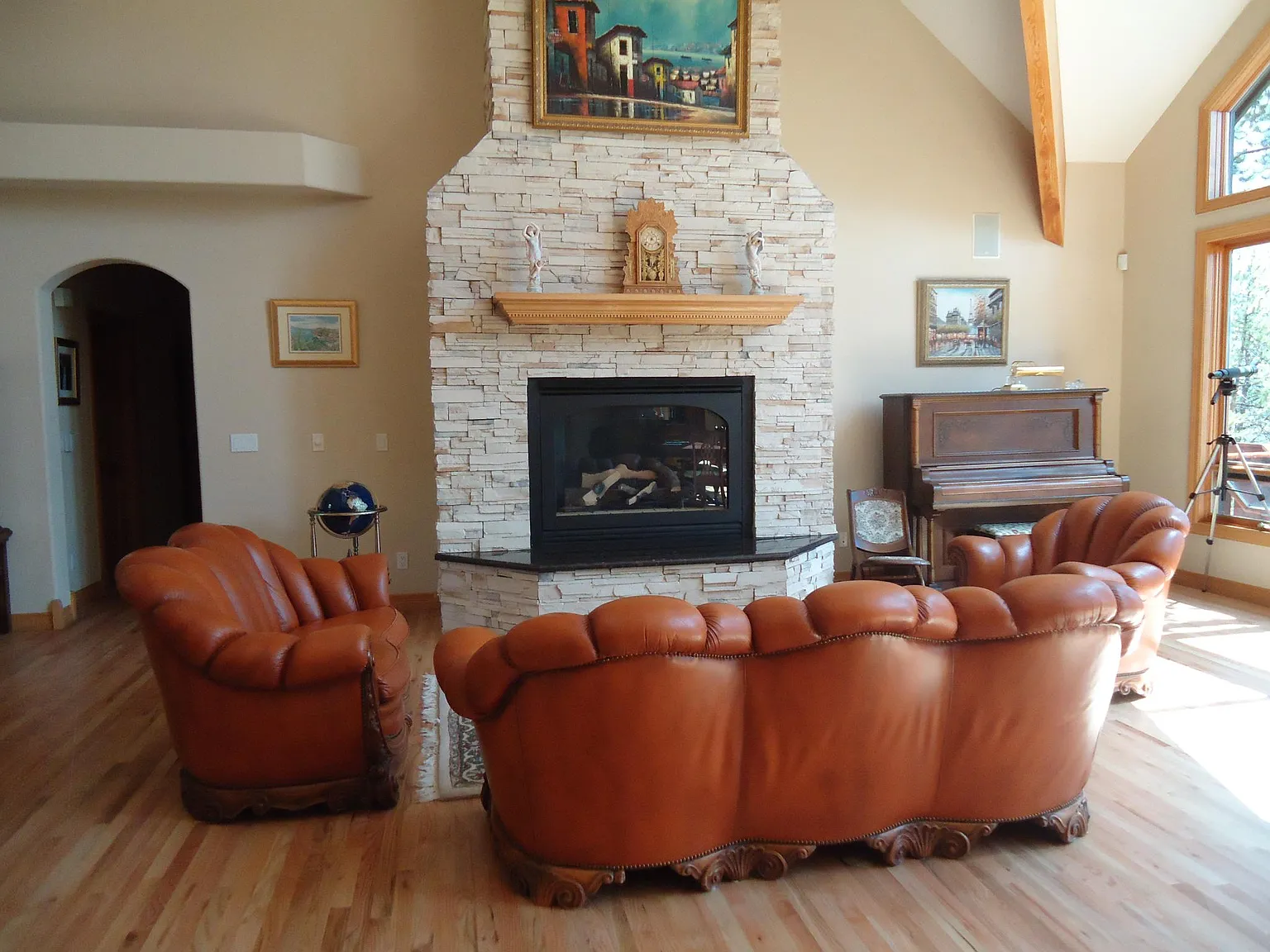 464 Silver Cir — Photo 3
