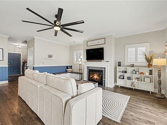 5th image of 1727 Eastover Dr