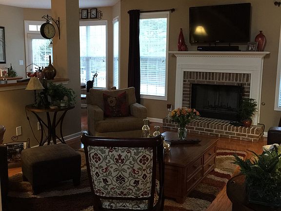 2nd image of 61 Shagbark Dr