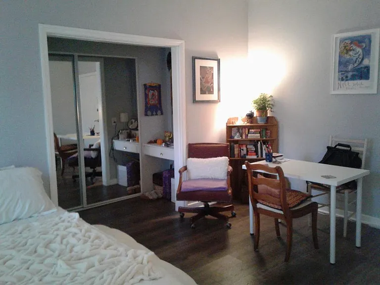703 E Providencia Ave — Photo 11