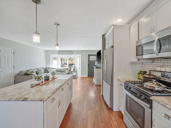 5th image of 14 Burlington Avenue