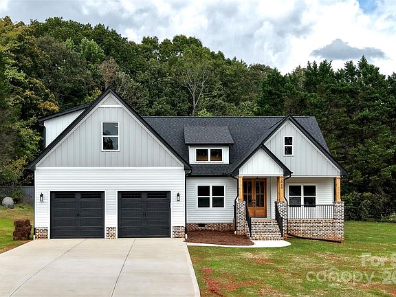 2nd image of 2988 Quail Dr