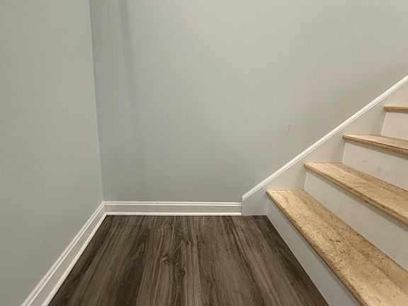 4th image of 113 E Main St #2