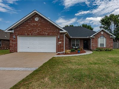 250 S Briarhill Dr, Farmington, AR, 72730