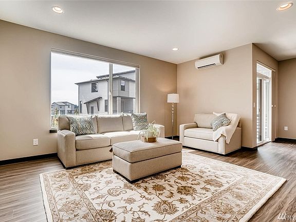 5th image of 1814 178th St Sw #22