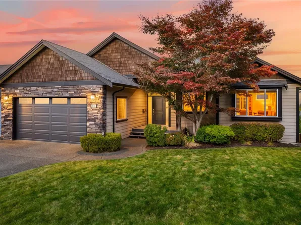 978 Timberline Dr, Campbell River, BC V9H 1W1