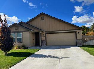 3327 S Avondale Ave, Nampa, ID 83686