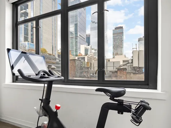 360 West 36th Street image 12 of 19