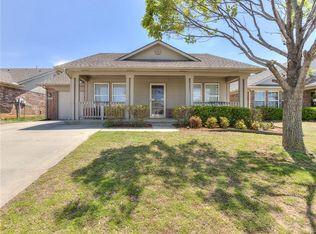 808 Ga Zump Dr, Norman, OK 73069