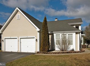 2 Stillwaters Ct, Barnegat, NJ 08005
