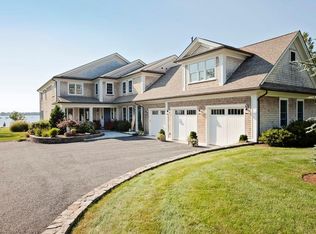 137 Ferry Rd, Bristol, RI 02809