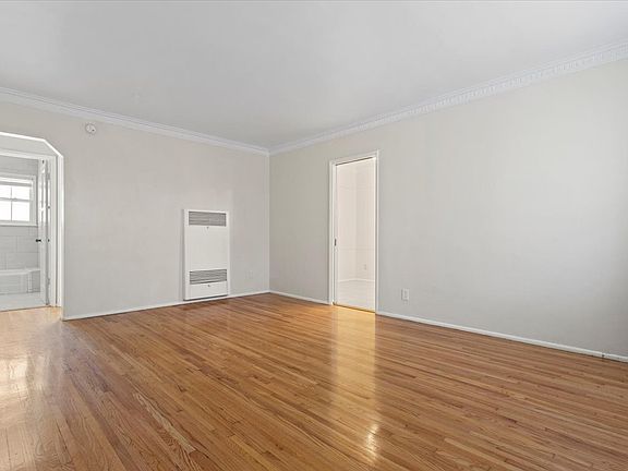 5th image of 1239 S La Cienega Blvd APT 9