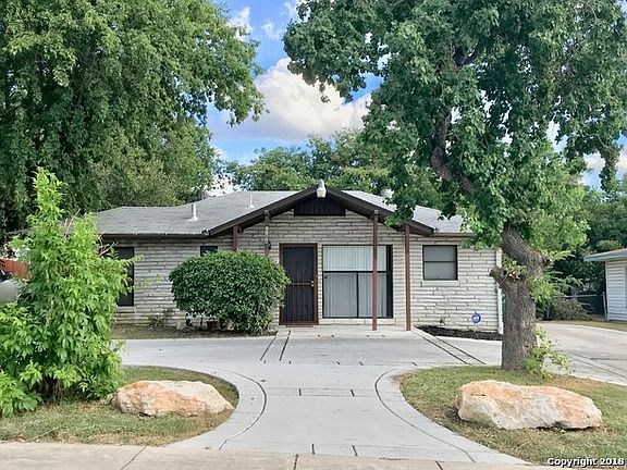 2nd image of 1106 Thorain Blvd