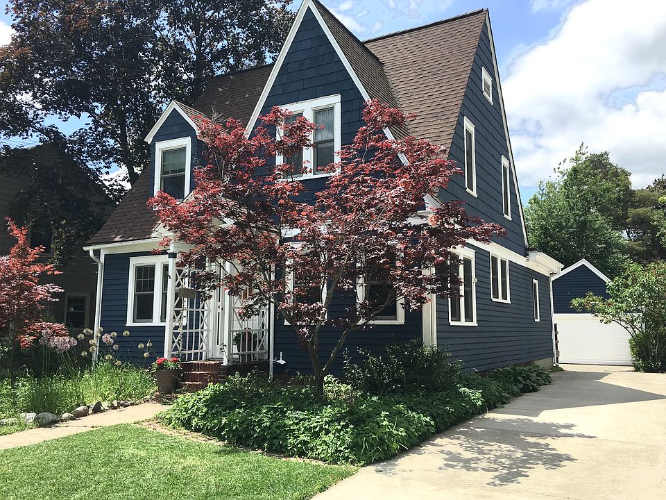 1st image of 947 Orchard Ave SE