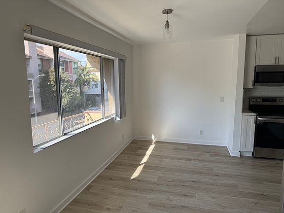 4th image of 2332 S Bentley Ave #307