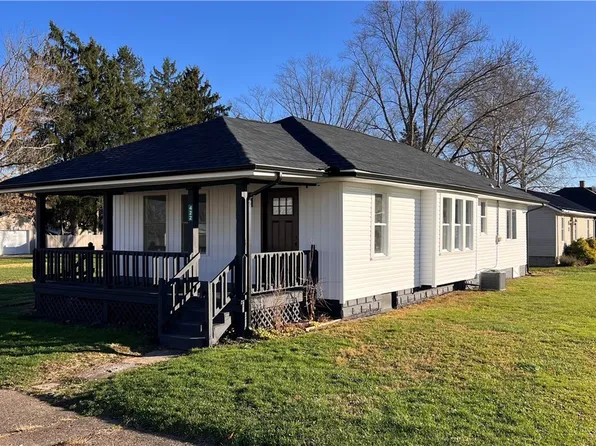 422 5th St, Philo, OH 43771