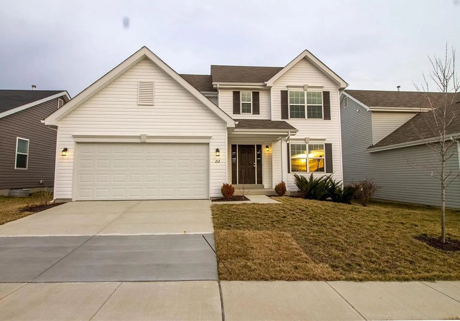 NIce O'Fallon Home — Photo 1