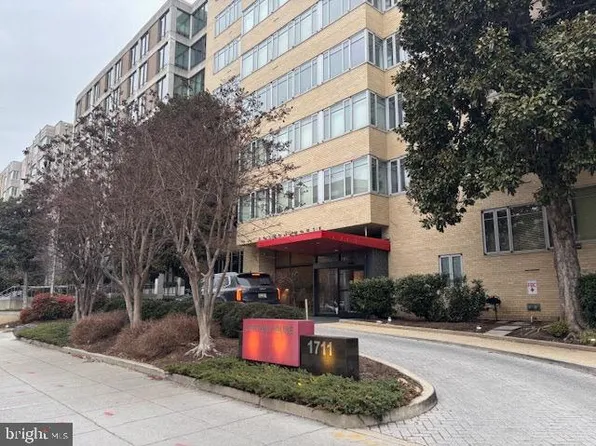 1711 Massachusetts Ave NW #432, Washington, DC 20036