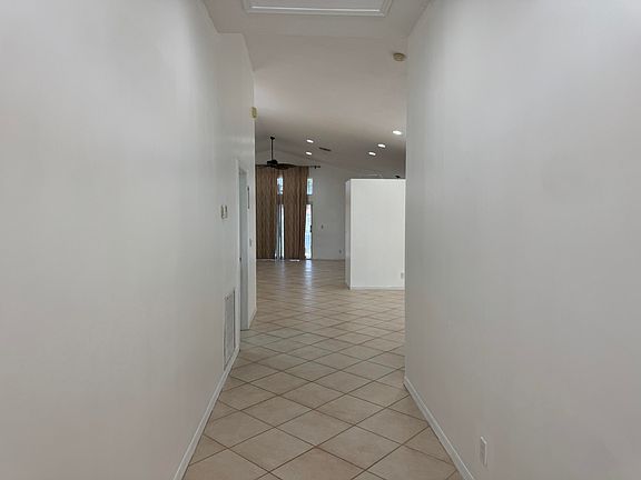 5th image of 3661 Miramontes Cir