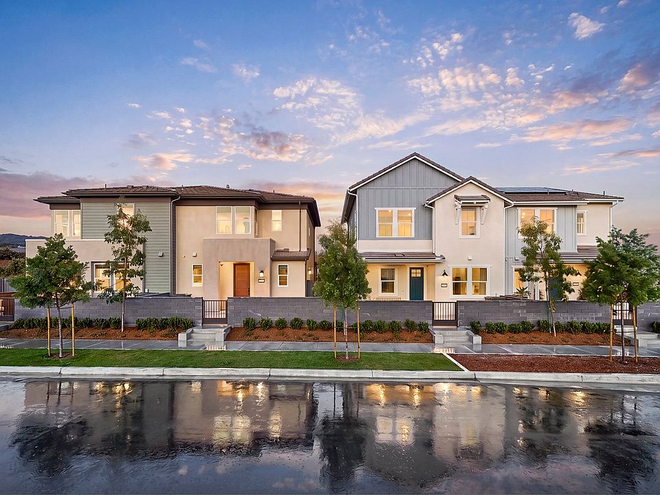 Sunflower at Rienda Plan 1 Exterior