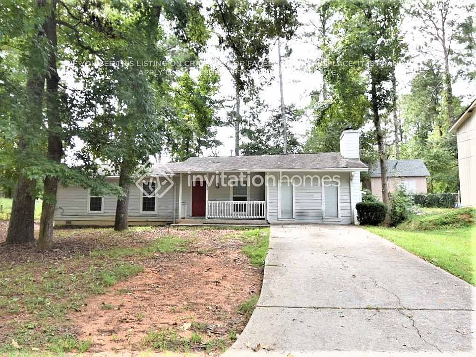 1st image of 653 Lakeridge Dr SE