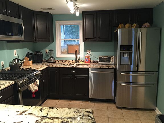 3rd image of 14221 Bismark Ave