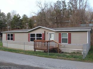 227 Willard Rd, Shinnston, WV 26431