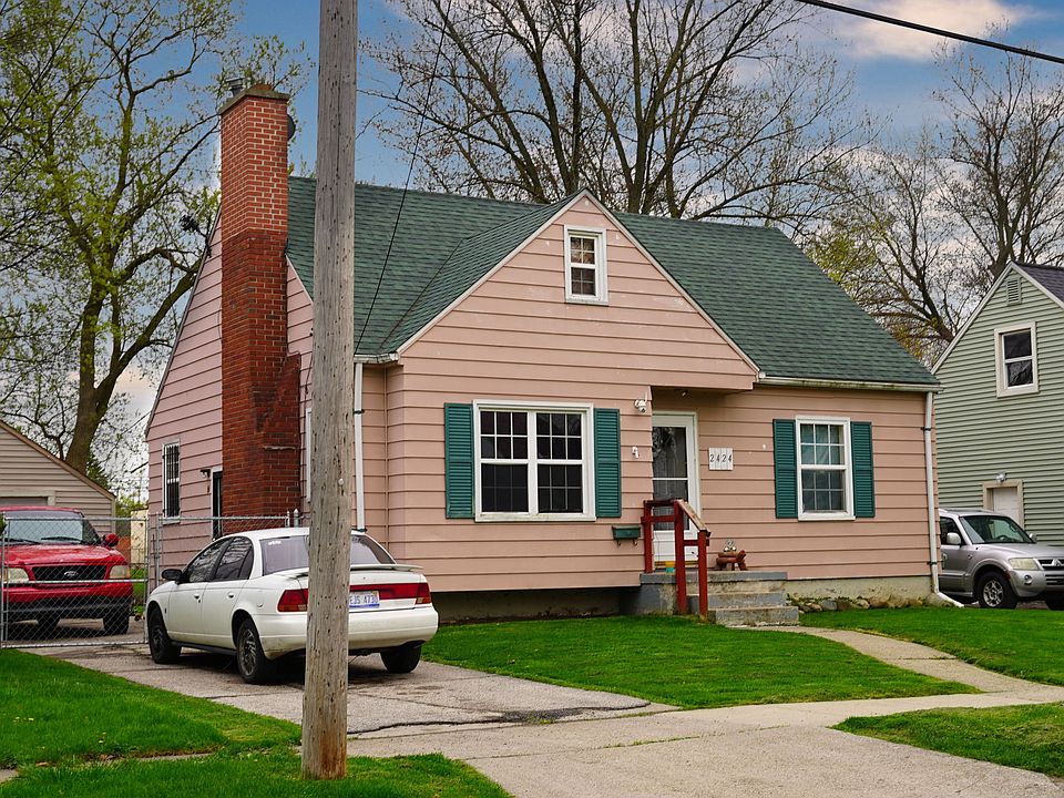 2nd image of 2424 Nebraska Ave