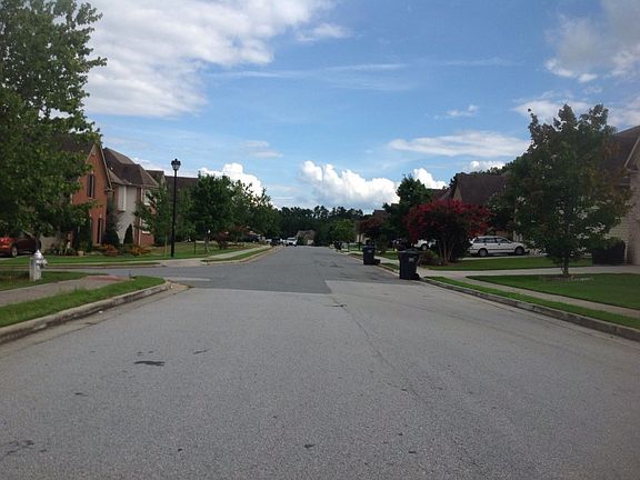 4th image of 2033 Great Shoals Cir