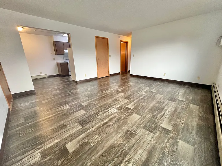 3505 S Hawthorne Ave — Photo 19