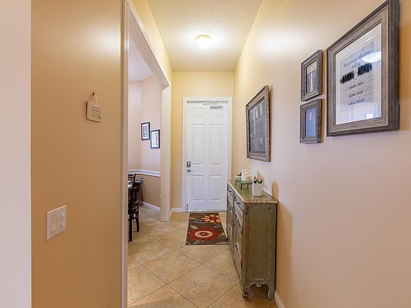 5th image of 37 Harbour Isle Dr E Unit 303