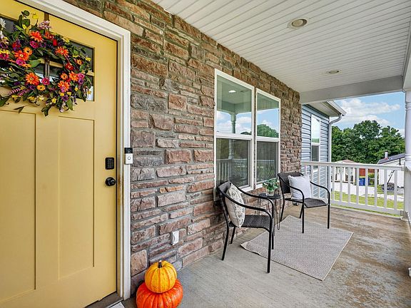 2nd image of 135 Brinegar Dr