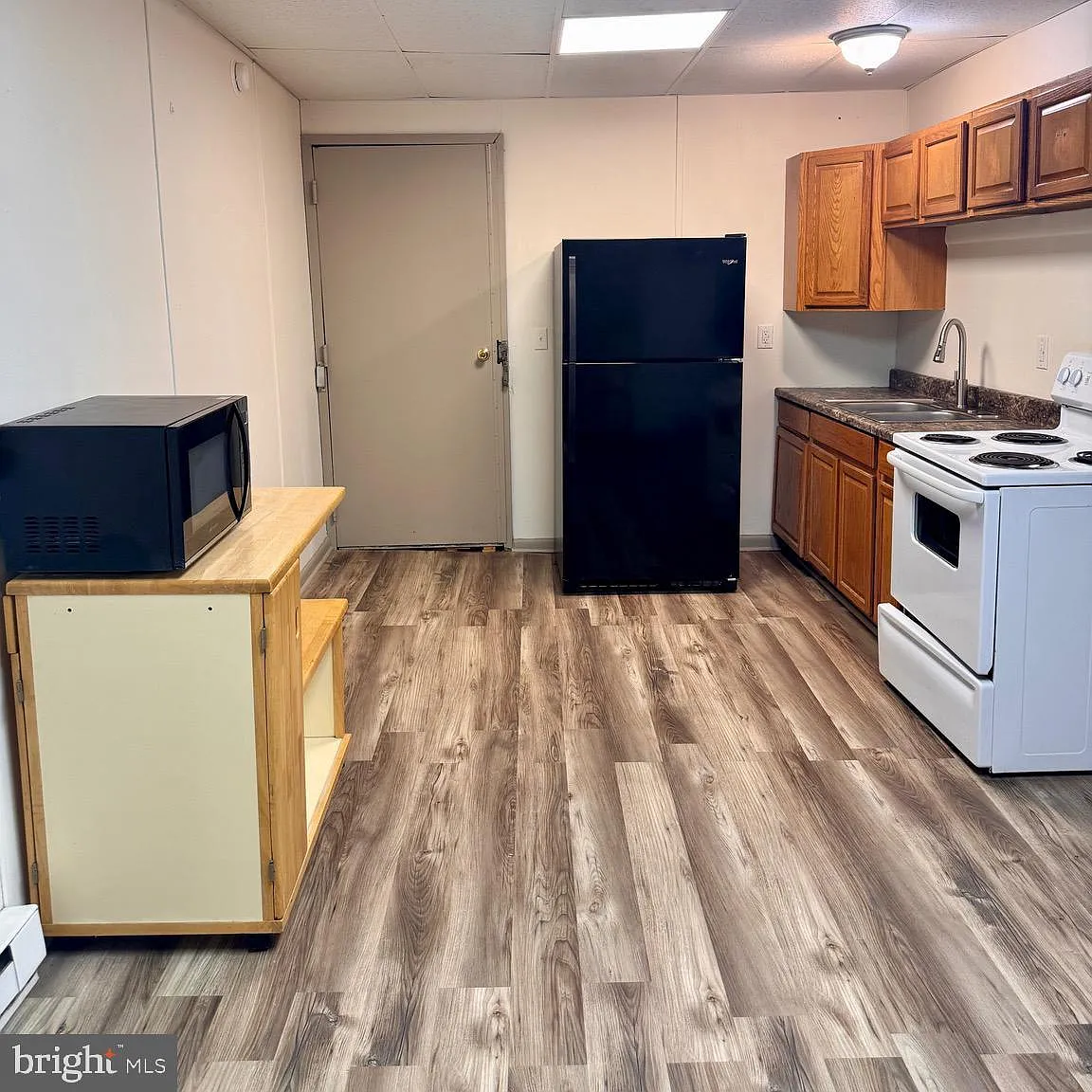 1 bed, 1000 sqft, $1,000 — Photo 1