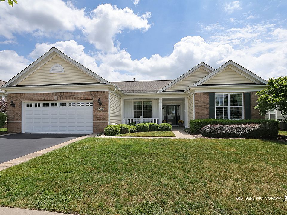 1st image of 3569 Canton Cir