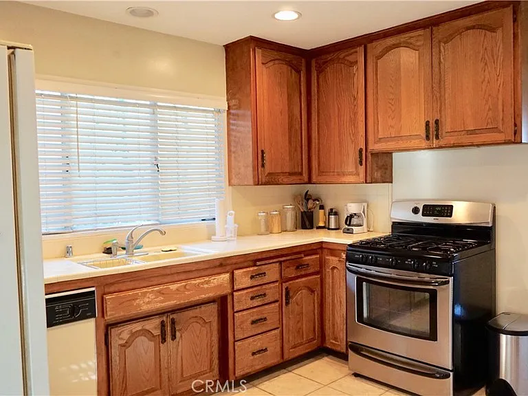 4435 Caledonia Way — Photo 10