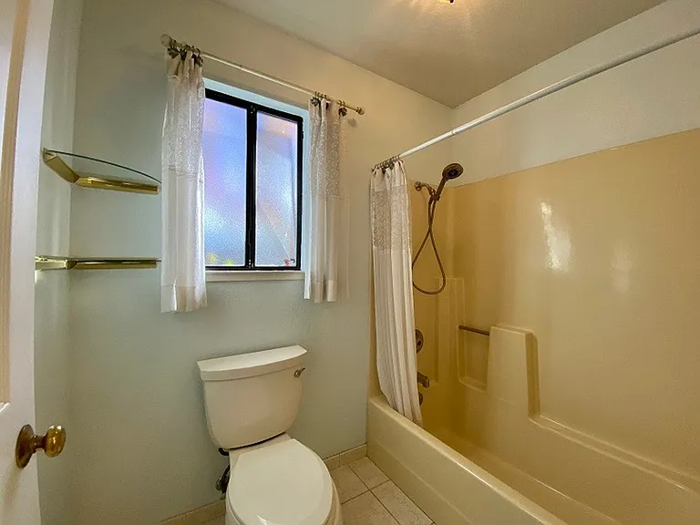 1633 San Vicente Ave — Photo 16