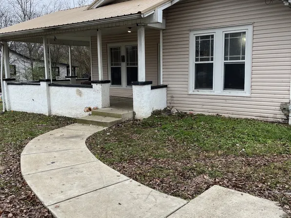 118 Swan Ave, Hohenwald, TN 38462