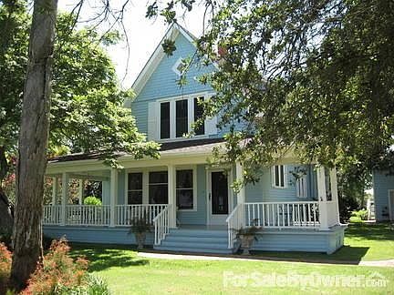 Historic Waterfront Home
						:
						Beautiful setting, a grand old house.