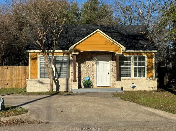 1100 E 28th St, Bryan, TX 77803