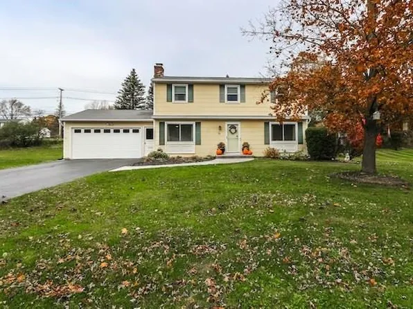 16 Mount Vernon Cir, Fairport, NY 14450