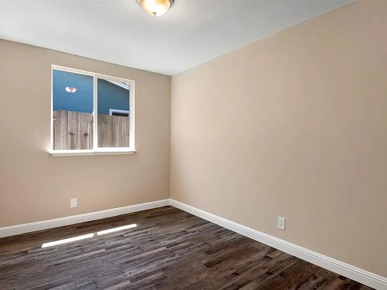 2906 Kilo Ave — Photo 12