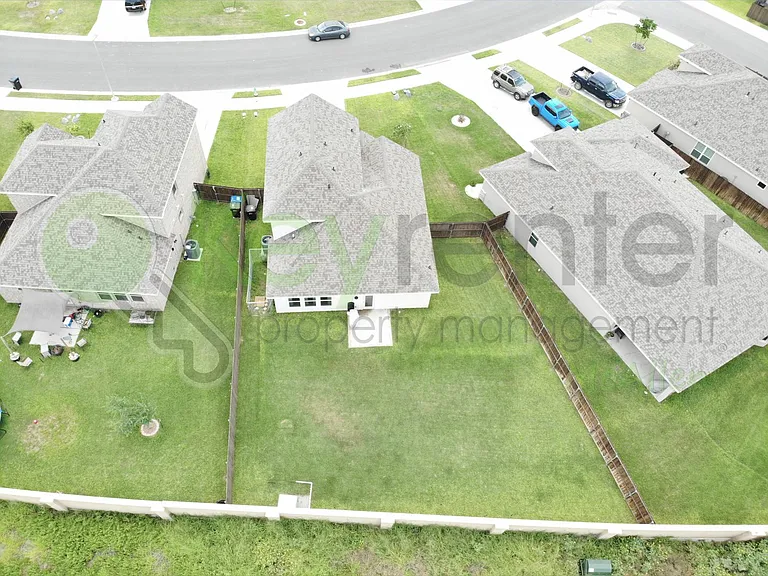 5716 River Rd — Photo 37