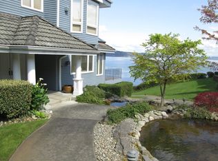 7221 Soundview Dr APT 205, Gig Harbor, WA 98335