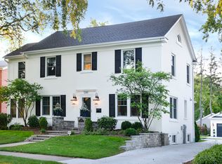 1249 Ash St, Winnetka, IL 60093