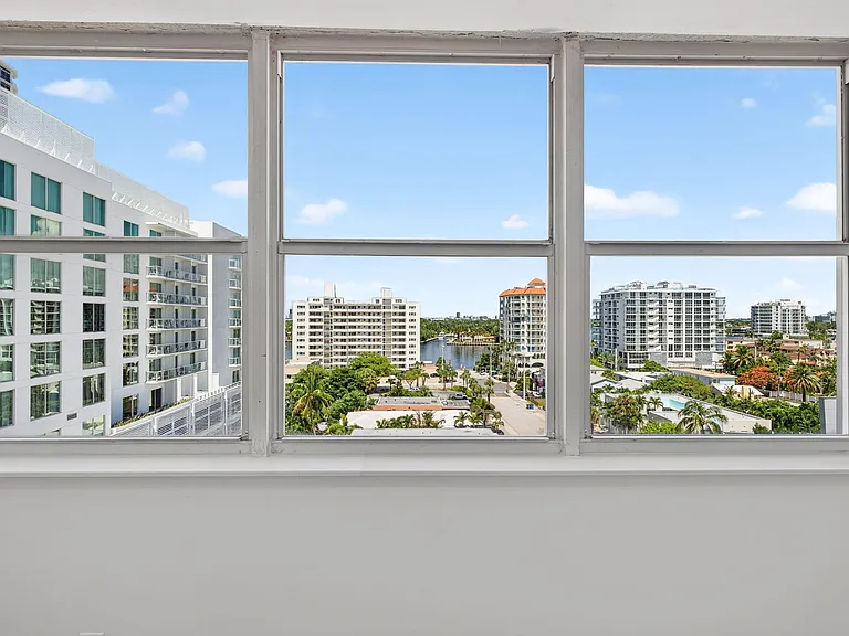 209 N Fort Lauderdale Beach Blvd #8A — Photo 33