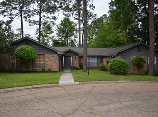 2501 Villa Verde, Hattiesburg, MS 39402