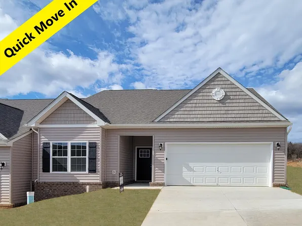 6668 Little Walk Rd, Roanoke, VA 24019