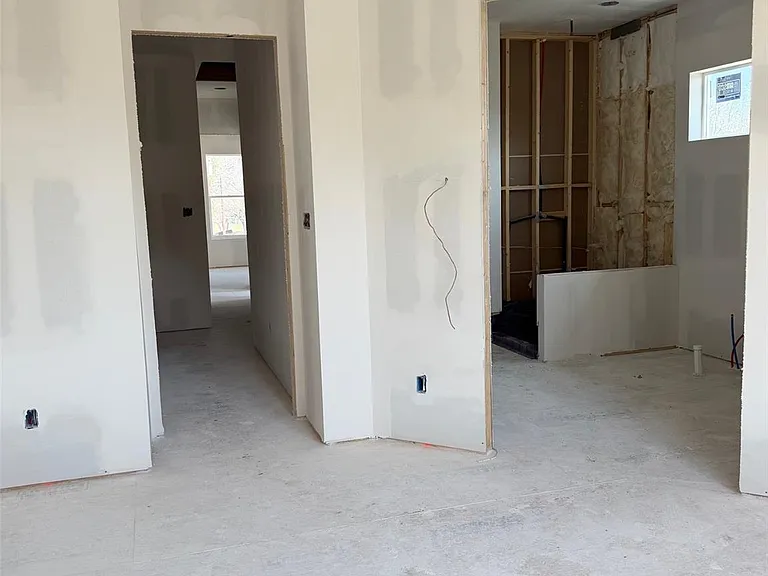 1120 Miller Rd — Photo 5